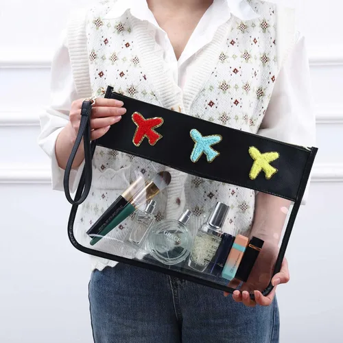 Miniatura 4 de TopTTanBo Bolsa transparente de chenilla con letras, multiusos, transparente, impermeable, para aperitivos, maquillaje, con correa para la muñeca