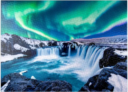 MyPuzzle Luces del Norte sobre la Cascada Godafoss en Islandia - Rompecabezas Premium de 1000 Piezas para Adultos