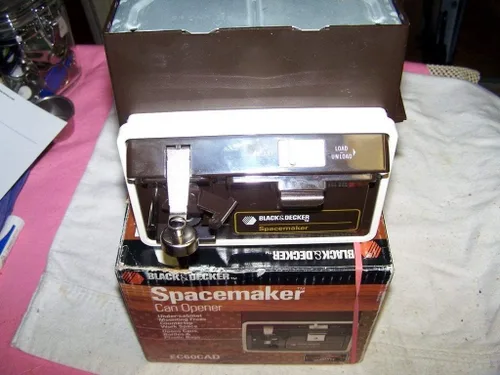 Miniatura 6 de Black & Decker Spacemaker - Abrelatas EC60CAD
