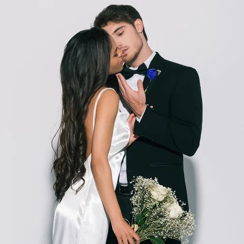 Miniatura 7 de Zeyune 24 piezas de bolsillo para ojales de boda Boutonniere Rose Boutonniere para hombres, bodas y fiestas de graduación (azul)