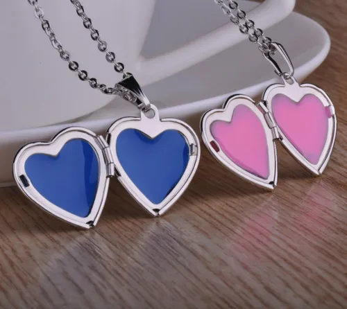 Miniatura 5 de Infinite U grabado mariposa corazón abierto foto medallón colgante de acero inoxidable para niñas y mujeres (permite grabar tus propias palabras)