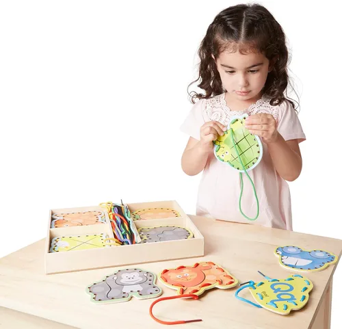 Miniatura 6 de Melissa & Doug. Juego de tarjetas de madera con paneles de doble cara y cordones a juego