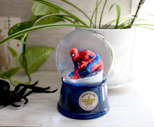 Miniatura 4 de Marvel Spider-Man New York Skyline - Globo de nieve coleccionable iluminado