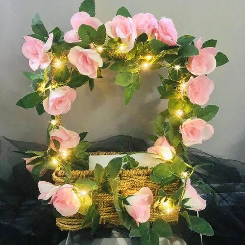 Miniatura 11 de Guirnalda de luces artificiales de vid de rosas de 7.5 pies, funciona con pilas, guirnalda de flores de rosas para San Valentín, boda, dormitorio