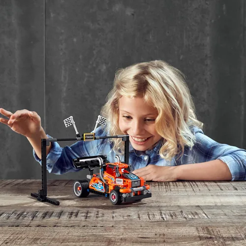 Miniatura 2 de LEGO Technic Race Truck 42104 - Kit de construcción de camión modelo pull-back, 2020 (227 piezas)
