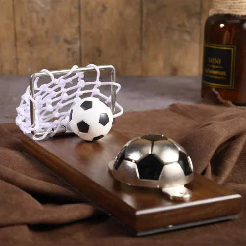 Miniatura 6 de Abrebotellas de fútbol con colector de tapas, abridor de botellas magnético para refrigerador, regalo ideal para fanáticos del fútbol y amantes