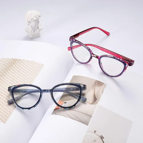 Miniatura 7 de Paquete de 4 lentes de lectura con bloqueo de luz azul, para mujer con bisagras de resorte, antirreflejos, fatiga ocular UV, anteojos de computadora
