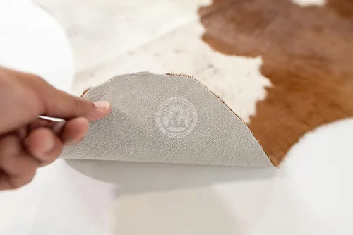 Miniatura 7 de Sunshine Cowhides Alfombra de piel de vaca 100% auténtica, color marrón y blanco, alfombra de estilo moderno de piel de animal y alfombra para sala