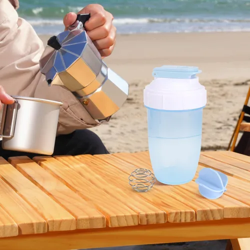 Miniatura 7 de D.Y.A Botella agitadora de 16 onzas, coctelera deportiva a prueba de fugas para batidos de proteínas, preentrenamiento y viajes, sin BPA, azul