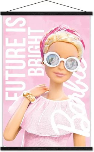 Miniatura 7 de Trends International Mattel Barbie - Póster de pared Future is Bright, 22.37 x 34.00 pulgadas, paquete de impresión premium y colgador de madera