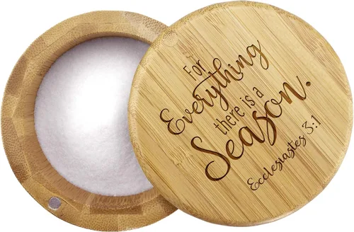 Totally Bamboo Salero de almacenamiento de bambú con tapa giratoria magnética, capacidad de 6 onzas, para todo hay una estación Eclesiastés 3:1