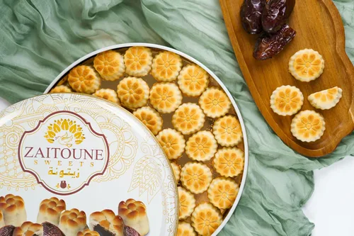 Miniatura 5 de Zaitoune Maamoul Date Cookies – 18 oz – Auténticos dulces de Oriente Medio Galletas árabes con dátiles – Regalos de postre premium en lata elegante