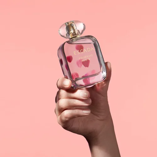 Miniatura 9 de Escada Celebra N.o.w Eau De Parfum - Notas de vainilla, magnolia y jengibre