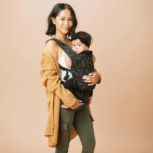 Miniatura 7 de Baby Tula Lite - Portabebés compacto de nailon Ripstop, ligero y ergonómico para viajes, con práctica bolsa de almacenamiento para la cadera