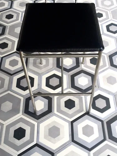 Miniatura 4 de Mama Mia - Azulejo de porcelana hexagonal gris con patrón geométrico (9 unidades, 10,2 x 11,4 pulgadas)