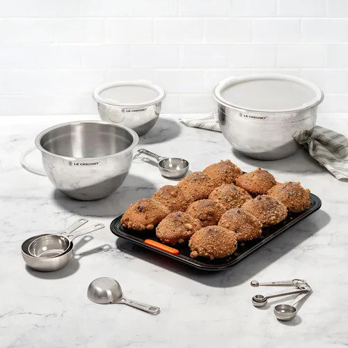 Miniatura 6 de Le Creuset Tazas medidoras de acero inoxidable, juego de 4 El juego incluye: 1/4, 1/3, 1/2 y 1 tazas