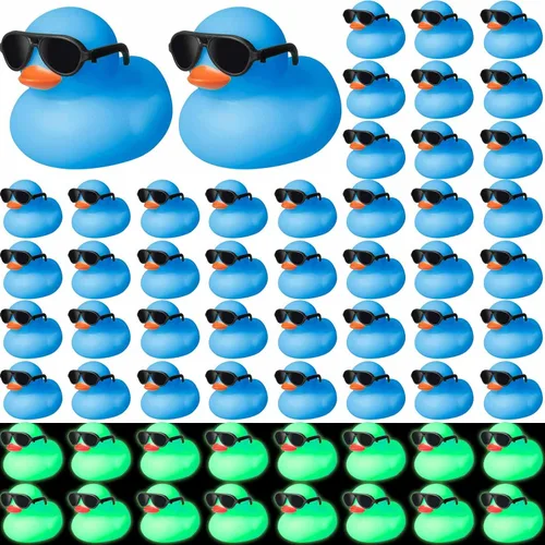 Meooeck 60 mini patos de goma azules que brillan en la oscuridad con gafas de sol de 2.2 pulgadas, juguetes de baño flotantes chirriantes para