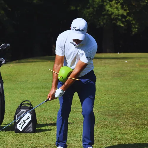 Miniatura 11 de The Connector Golf Training Aid - Entrenador de swing simple y eficaz para perfeccionar la mecánica, aumentar la precisión y mejorar tu juego El