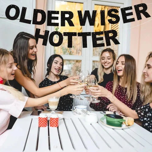 Miniatura 6 de BEISHIDA Cartel negro con purpurina Older Wiser Hotter – No DIY – Cartel de cumpleaños pre-encordado para mujeres 40, 50, 60, 70, 80, divertido