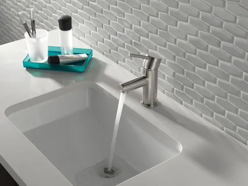Miniatura 7 de Delta Grifo de baño moderno de un solo orificio de níquel cepillado, grifo de baño de una sola manija, montaje de drenaje, inoxidable 559LF-SSPP