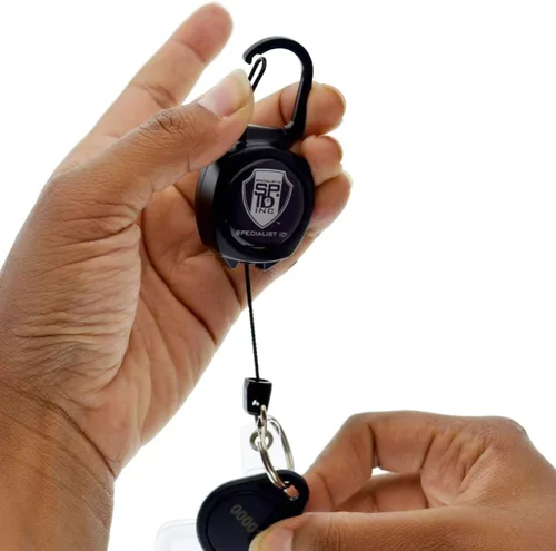 Miniatura 4 de Resistente placa de acompañante carabinero y Clave carrete por KEY-BAK con tres tarjeta policarbonato de identificación titular por Specialist ID