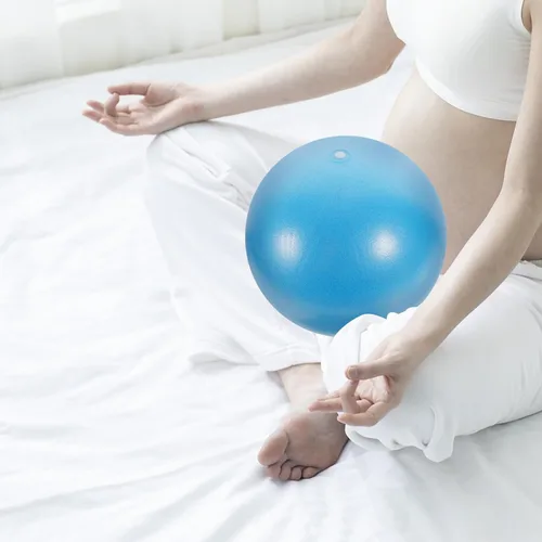 Miniatura 8 de iplusmile Pelota de ejercicio pequeña de Pilates de 9 pulgadas, pelota de entrenamiento para el hogar, fitness, yoga, terapia física con superficie