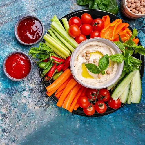 Miniatura 8 de Frcctre Paquete de 12 bandejas de plástico de 12 pulgadas con tapa, platos desechables de plástico para servir alimentos con tapas de cúpula