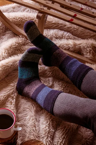 Miniatura 5 de HEAT HOLDERS Women's Thermal Stripe Socks Size 5-9 US