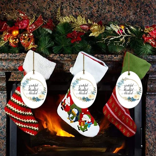 Miniatura 7 de Adornos de Navidad con cita de corona de flores, adorno ovalado de porcelana de Grateful Thankful Blesed, decoración de árbol de Navidad, regalos