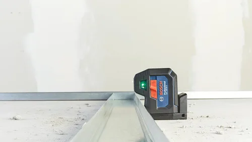 Miniatura 6 de BOSCH Láser de alineación autonivelante de haz verde GPL100-50G, incluye 2 baterías AA, montaje multiusos integrado y estuche de transporte duro