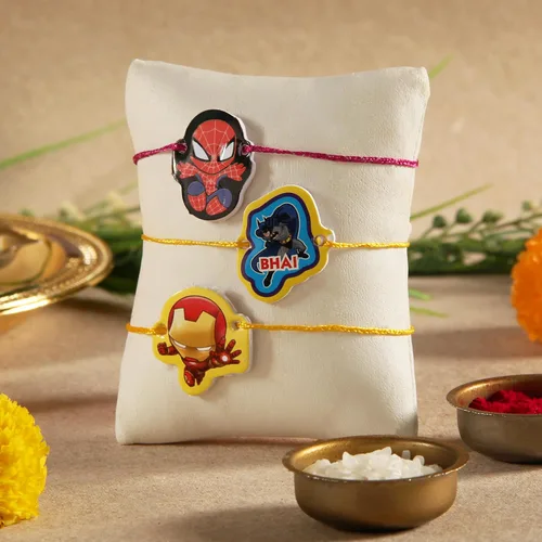 Miniatura 4 de Juego de 3 superhéroes Rakhi para hermano pequeño y hermana Rakhi de lujo para pequeño Bhai Bro Rakhi hilo RNJ0042, Algodón, No es una piedra