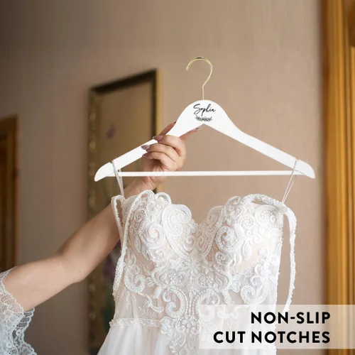 Miniatura 5 de Andaz Press Percha de novia personalizada, madera blanca de primera calidad para vestido de novia, vestidos de dama de honor, fiesta nupcial, regalo