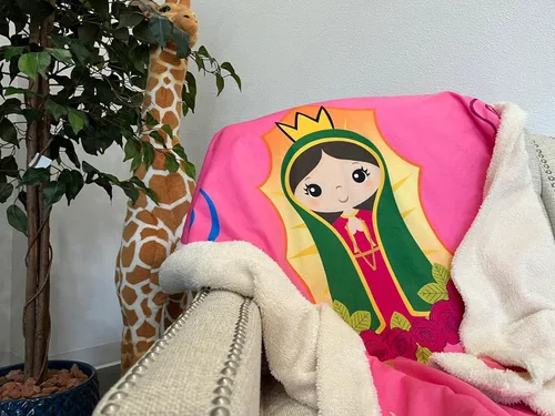 Miniatura 6 de Linzy 62312 - Manta doble de felpa para bebé, Virgen María, Nuestra Señora de Guadalupe, manta doble súper suave para bebé (50 x 40 pulgadas), rosa