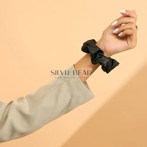 Miniatura 7 de Silvr Bear Paquete de 6 coleteros de satén de lujo, color negro, suaves, grandes para mujeres y niñas, bandas para el cabello grueso y rizado