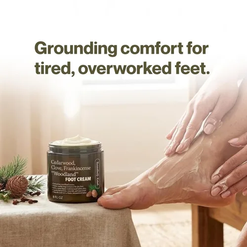 Miniatura 5 de Essentially KateS Crema para pies de madera de cedro + clavo + incienso Woodland de 8 onzas líquidas