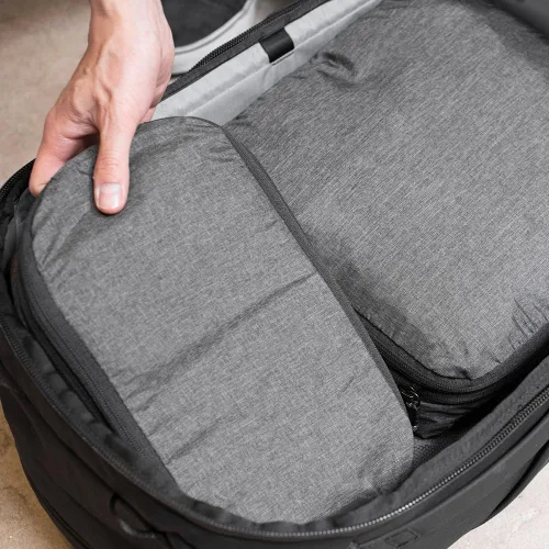 Miniatura 5 de Peak Design Cubo de embalaje, carbón, cubo de equipaje resistente a la intemperie con organización de doble compartimento, expansión y compresión
