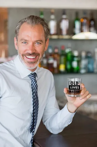 Miniatura 4 de Old Lives Matter - Vaso de whisky escocés, 11 onzas, divertidos regalos de jubilación o cumpleaños para hombres, regalo único para papá, abuelo