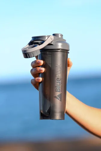Miniatura 7 de BluePeak Botella mezcladora de proteínas de 28 onzas, paquete de 3 con tapa giratoria. Sin BPA, bolas agitadoras incluidas (morado, rojo y gris)