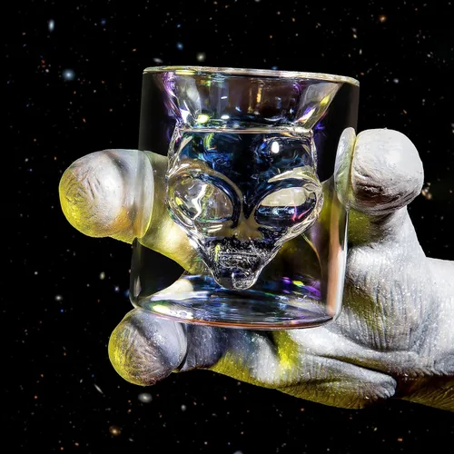 Miniatura 3 de Dragon Glassware Vasos de bebida Alien – Juego de 2 vasos de 7 onzas con diseño único de doble pared gris inspirado en alienígenas de Área 51