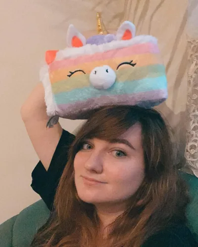 Miniatura 4 de Squishable - Mini pastel de unicornio - Colección de comida cómoda - 9 pulgadas - Juguete suave coleccionable de peluche