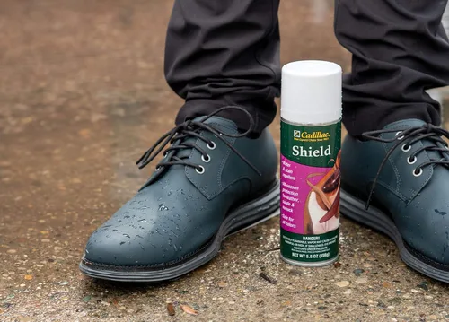 Miniatura 4 de Cadillac Shield Water and Stain - Spray protector de cuero y tela, ideal para zapatos, 5.5 onzas, impermeable y protege gamuza, cuero, nubuck, tela