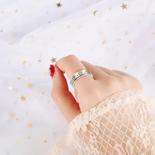 Miniatura 3 de ANIEJUFI Anillo giratorio de acero inoxidable luminoso resplandor luna y estrella, alivio del estrés, anillos de ansiedad para mujeres, hombres