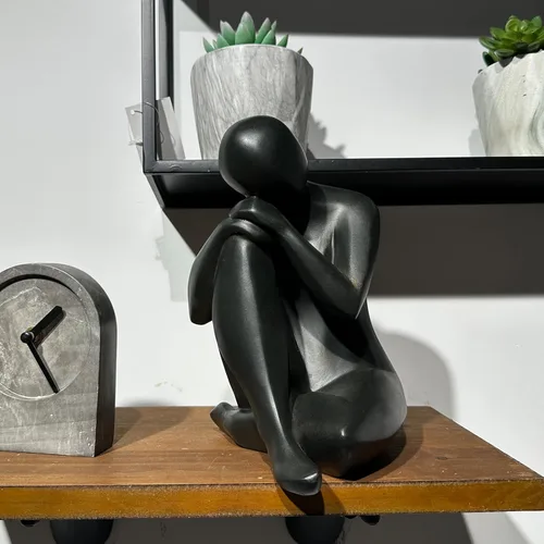 Miniatura 5 de Guichifun Estatua de pensador escultura abstracta de resina, figura coleccionable de mujer, arte en casa, oficina, estantería, objetos decorativos