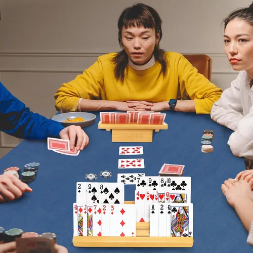 Miniatura 6 de plusvivo Portatarjetas para cartas con soporte ajustable, juego de 4, organizador de cartas para adultos, personas mayores, niños, 5 ranuras