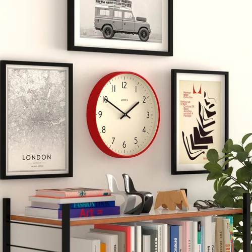 Miniatura 4 de JONES CLOCKS® Reloj de pared de estudio Estilo redondo moderno 12 pulgadas Rojo Números fáciles de leer Diseño versátil para cocina, sala