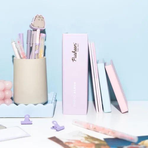 Miniatura 6 de Pusheen - Álbum de fotos de 4 x 6 pulgadas, Pusheen The Cat Book Álbum de fotos familiar con 100 bolsillos deslizables Álbum de recortes Kawaii