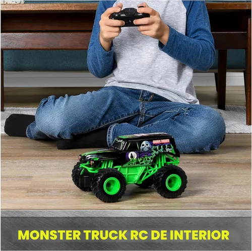 Miniatura 4 de Monster Jam - Camión monstruo de control remoto oficial Grave Digger, escala 1:24, 2,4 GHz, juguetes para niños y niñas a partir de 4 años