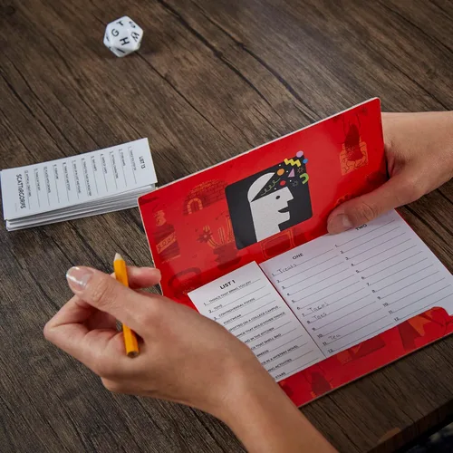Miniatura 6 de Hasbro Gaming Scattergories Juego Clásico, Juego de Fiesta para Adultos y Adolescentes de 13 Años en Adelante, Juego de Mesa para 2+ Jugadores