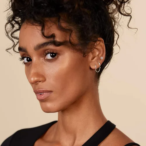 Miniatura 2 de PAVOI Aretes de cadena de oro de 14 quilates para mujer Aretes de aro de doble piercing Aretes de aro de perlas de circonita cúbica para mujer