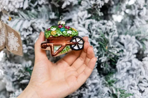 Miniatura 6 de Adorno de invernadero de vidrio soplado a mano y adorno de carretilla, juego de 2 adornos de jardín de vidrio para árbol de Navidad
